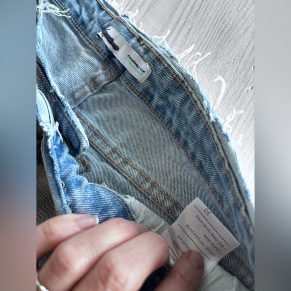 KanCan Light Wash Straight Leg Jeans - Picture 4 of 4